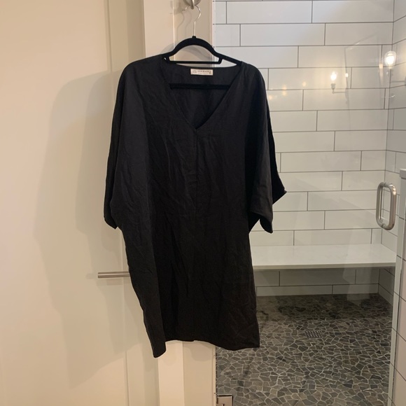 Hackwith Design House V Neck Dress - Picture 2 of 5